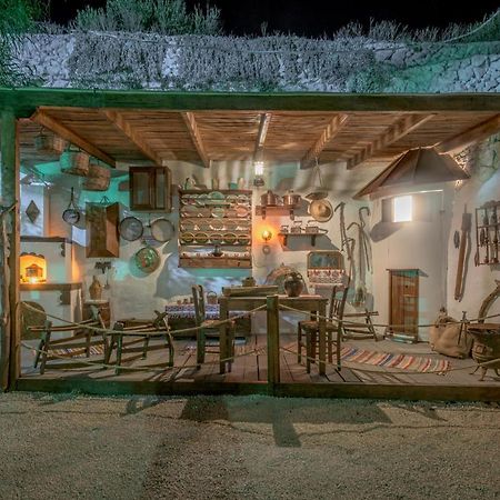 Emilia'S Little Farmhouses Agioi Anargyroi  Zewnętrze zdjęcie