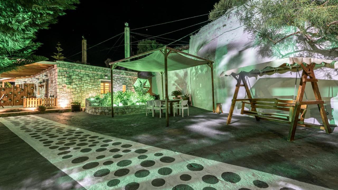 Emilia'S Little Farmhouses Agioi Anargyroi  Zewnętrze zdjęcie